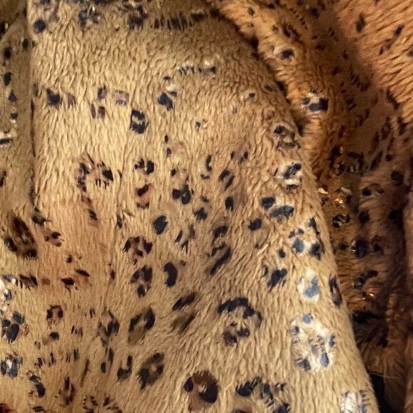 Essentials by Milano Jacket - Picture 5 of 8